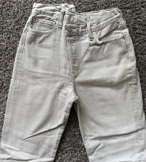 Agolde Criss Cross Light Gray Cropped Frayed Hem Jeans thumbnail 4