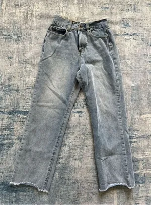 Princess Polly Light Wash High Rise Faded Cropped Straight Leg Mom Jeans Size 4 thumbnail 1