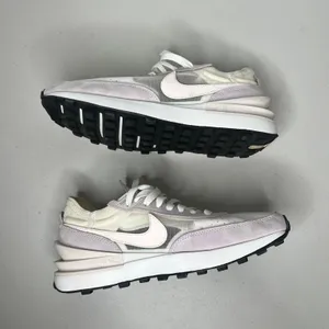 Nike Waffle One White Pink Sneakers Size 8 thumbnail 6