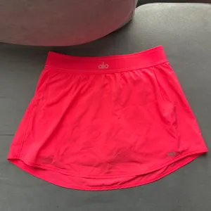 Alo Yoga Match Point Tennis Skirt Fluorescent Pink Coral M thumbnail 2