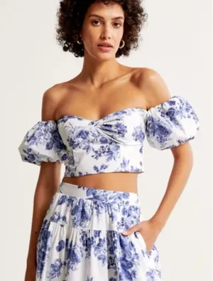 Abercrombie & Fitch White Blue Emerson Floral Off Shoulder Crop Top Women M thumbnail 1