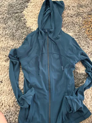 Like New Lululemon define jacket  thumbnail 3