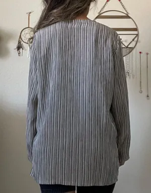 Green And White Button Down Top Multiple thumbnail 4