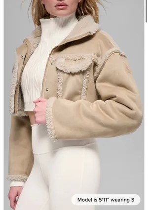 ALO faux shearling snowfall cropped Jacket in limited Woodland Tan thumbnail 2