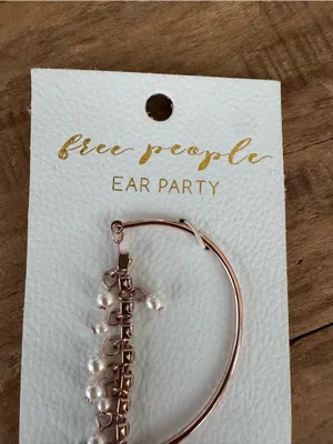 NWT Free People Ear Party Cuff Rose Gold Pearl Rhinestone Statement Earring thumbnail 4