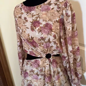 En Saison lissandra pink floral print cutout long sleeve midi dress Size M NWT thumbnail 3
