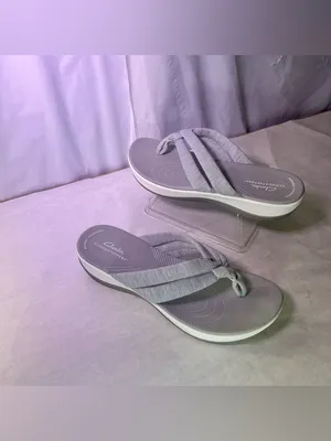 Clarks Light Gray Padded Thong Sandal thumbnail 2