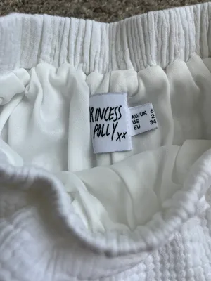 Princess Polly High-Waisted white Shorts thumbnail 4
