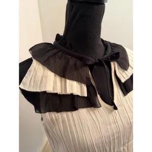 Banana Republic Sleeveless Gauze Ruffle Neck Blouse Black White Regency Frill thumbnail 2