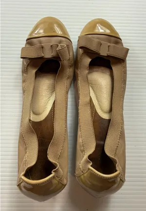 Salvatore Ferragamo Beige Leather Vara Bow Block Heel Pumps Made‎ in Italy sze 6 thumbnail 1