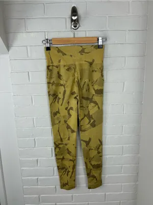 Gymshark Camo Print High Rise Athletic Leggings Size S thumbnail 8