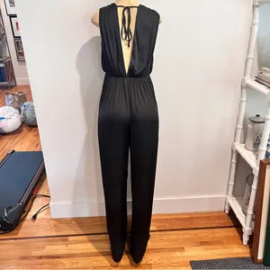 New Strut And Bolt Satin Jumpsuit Sz M V-neck Black Sleeveless NWT thumbnail 6