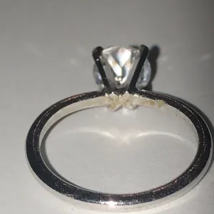 Size 7 Silver Tone CZ Rhinestone Round Solitaire Vintage Wedding Engagement Ring thumbnail 4