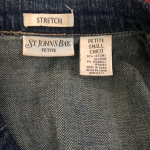 St. John Collection Y2K Dark Navy denim jean blazer jacket one button pockets long sleeve #preppy #grunge #goth dark academia #steampunk office siren core #2000s Size S-Measurement in pics thumbnail 5