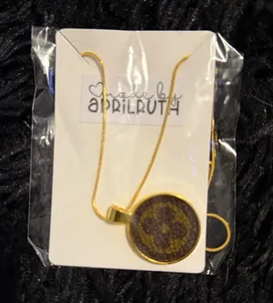 Handmade Gold Pendant Necklace‎ thumbnail 1