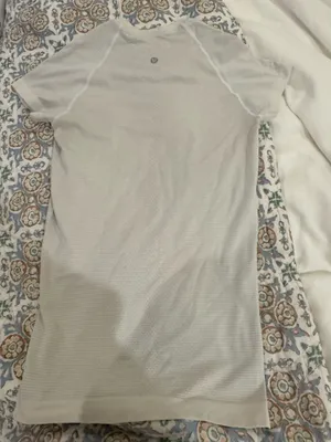 Lululemon Top thumbnail 2