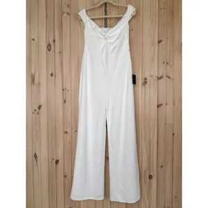 NWT Lulus Stunning Existence White Off-the-Shoulder Knot-Front Jumpsuit Size L thumbnail 2