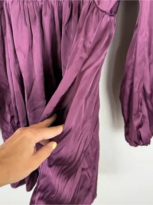 Abercrombie Emerson Satin dress in Wine thumbnail 6