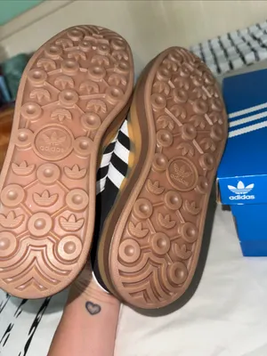 Adidas Handball Spezial Gazelle Platform Woman’s Black / White Sneakers thumbnail 4
