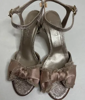 AGL Attilio Giusti Leombruni Women's Metallic Bow Ankle Strap Heels Size‎ 38 thumbnail 1