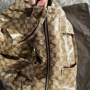 Gucci Hysteria Beige and BrownCrystal Large GG Water-resistant Shoulder Bag thumbnail 14