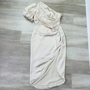 Elliatt Cinda Dress in Pearl thumbnail 2