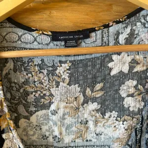 American Eagle Floral Tank Top thumbnail 2