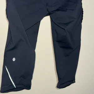 Lululemon size 6 thumbnail 4
