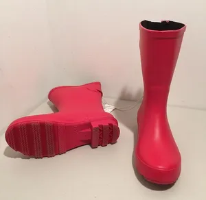☔️ Red Rain Boots ☔️ Size 6 thumbnail 5