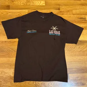 Alpha Collective Women’s Large Brown Cotton Las Vegas Racing Club Graphic Top thumbnail 1