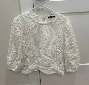 Banana Republic White Eyelet 100% Cotton Blouse thumbnail 1