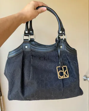 Calvin Klein Bag Shoulder Black thumbnail 1