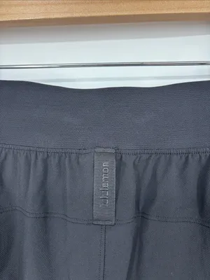 Lululemon License to Train High-Rise Active Pant Women's Size 8 in Black in EUC! thumbnail 11