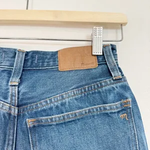 Madewell Jeans‎ Size 23 Indigo Dark Worn High Rise Baggy Straight Leg Minimalist thumbnail 7