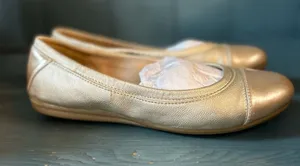 Easy Spirit Women's Metallic Gold Slip-On Ballet Flats | Size 7M Box Included thumbnail 1