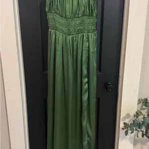 Abercrombie Medium Green Smocked Satin Slit Maxi Dress Wedding Guest Elegant thumbnail 2