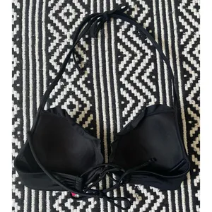 Victoria’s Secret Black Push Up Ruffle Bikinj Top thumbnail 8