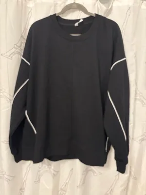 Threads 4 Thought Oversized black sweatshirt with one trimming Sz.1x thumbnail 4