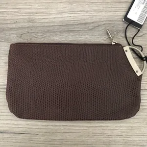 NWT Prune Textured Purple/Brown Zipper Bag Clutch Wristlet thumbnail 5