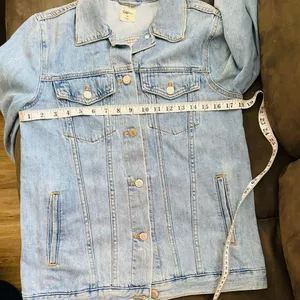 GAP women all button down thick jeans jacket (boyfriend size jacket) thumbnail 6