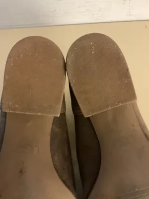 UGG Taupe Chelsea Suede Ankle Booties with Stacked Heel US 9.5 thumbnail 10