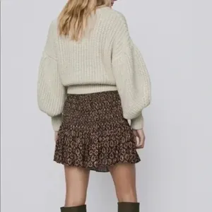 Zara printed mini skirt Size Small   thumbnail 2