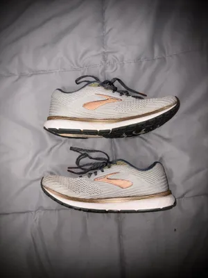 Brooks Women's Revel 3 Running Shoes Sz 6.5 thumbnail 5