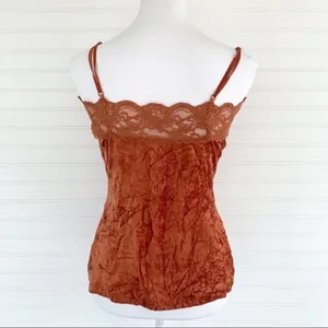 Charlotte Russe Camisole Medium Rust Orange Crinkle Lace Trim Spaghetti Strap‎ thumbnail 2