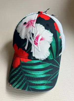 47 Brand "Rare Find" NY Yankees Women’s Tropical Floral Trucker Hat – NWT thumbnail 1