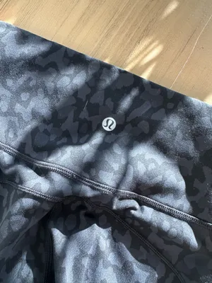 Lululemon In Movement Tight 25" *Everlux Formation Camo Deep Coal Multi 4 thumbnail 3