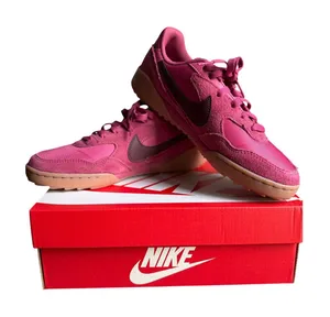 Nike Terra Manta Low Sneakers Berry Pink Gum Sole Women's 7.5 thumbnail 1