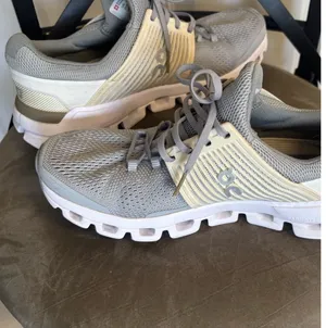 Size 8.5 On Cloud Gray/Cream Helion Cloud Tec Speedboard Running Shoes thumbnail 3