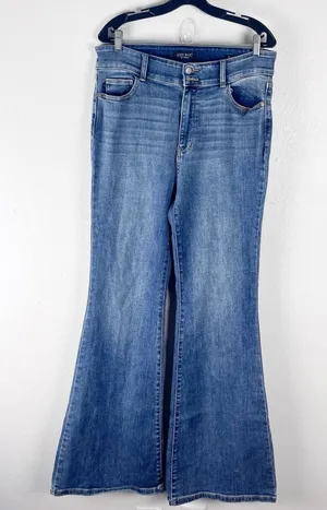 JUDY BLUE Blue Denim High Rise Flare Leg Jeans Size 32 Casual Neutral thumbnail 1