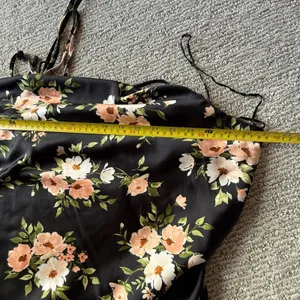 Old Navy The Occasion Black Floral Satin Cowl Halter Maxi Dress 2X 759358-01 thumbnail 8